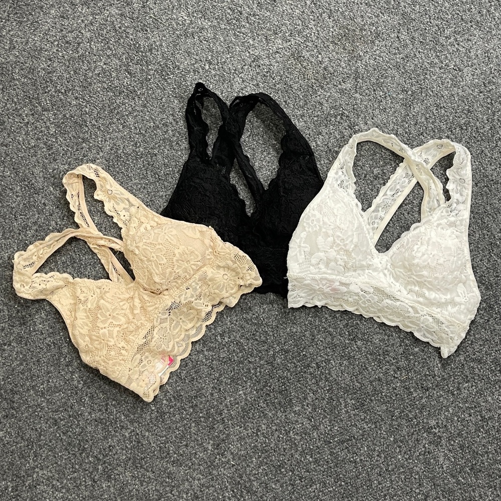 No Boundaries Girl’s Lace Cross Back Bralette Bundle Sz XS